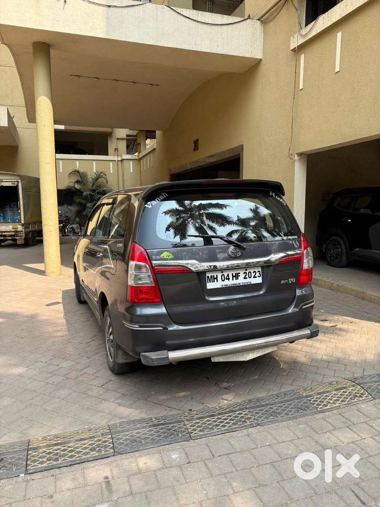 Toyota Innova Vx 8 Seater 2016 Diesel Well Maintained
