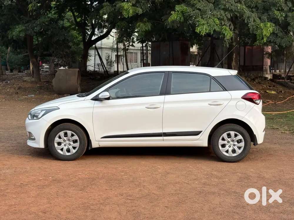 Hyundai I20 Petrol Spotz 2015