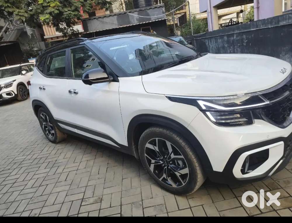2024  Kia Seltos Mint Condition (low Kms)