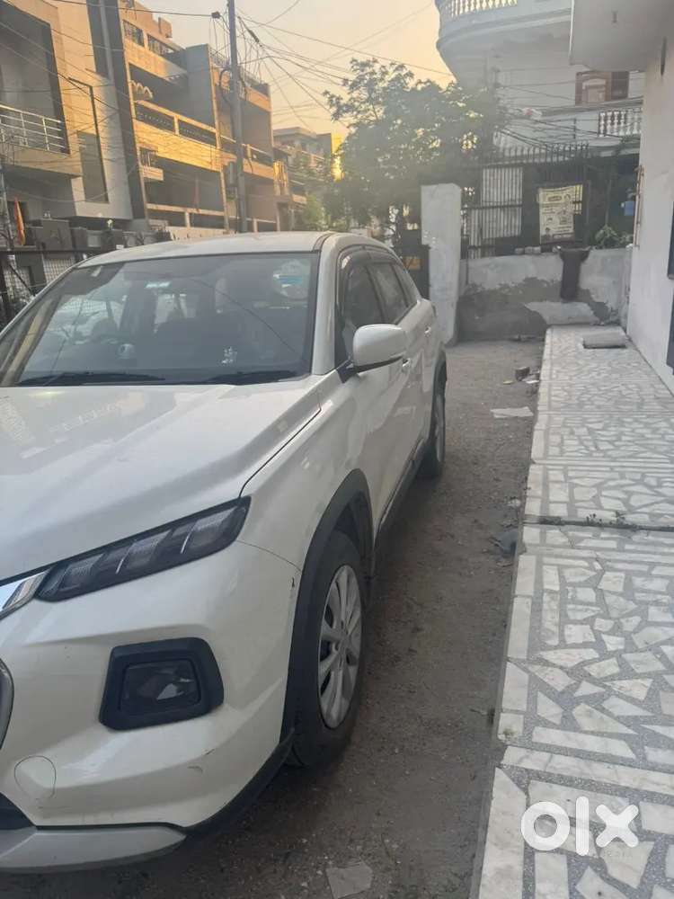 Grand Vitara White Colour
