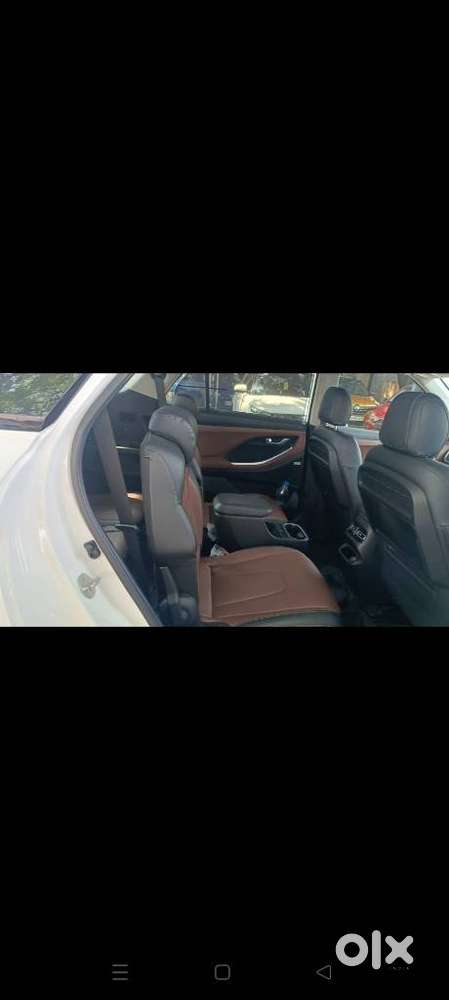 Hyundai Alcazar 1.5 Signature Diesel Mt 6 Str Dual Tone, 2021, Diese..