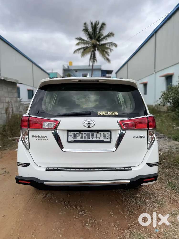 Toyota Innova Crysta Mt 2019