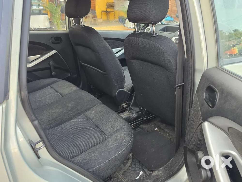 Ford Figo 1.5 Titanium 2014