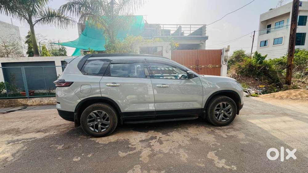 Tata Safari Pure Plus S, 2024, Diesel