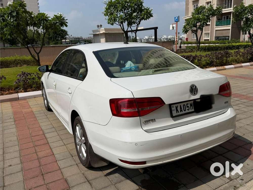 Volkswagen Jetta 2015 Diesel Well Maintained, Comes With 6 Airbags.