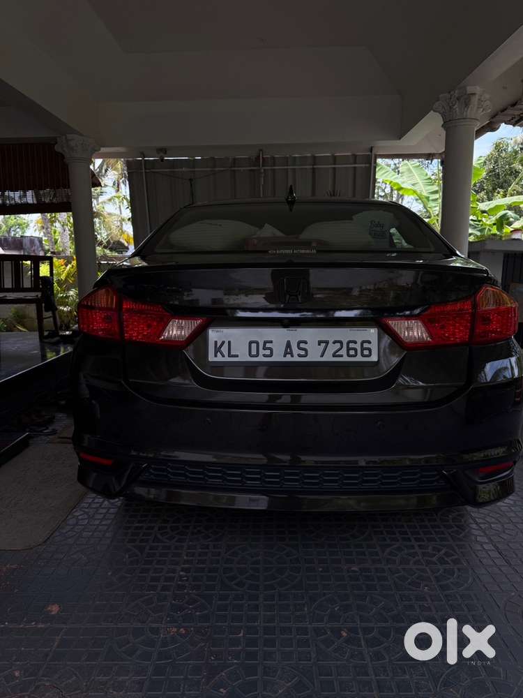 2018 Honda City V Cvt  Single Owner  60,400 Km