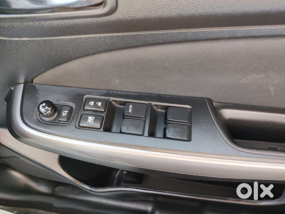 Maruti Suzuki Swift Zxi Plus, 2021, Petrol