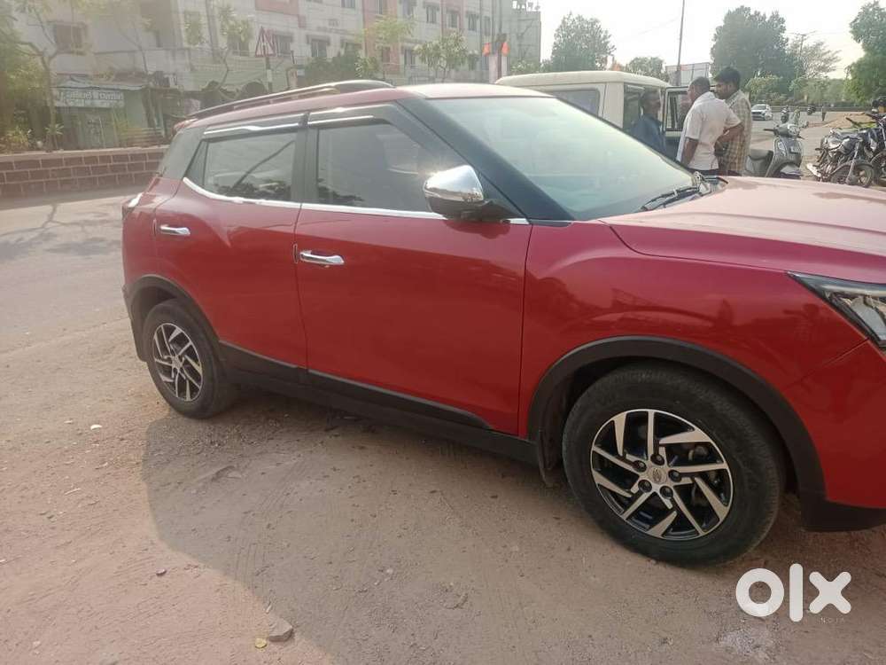 Mahindra Xuv300 W8 2022 Petrol Well Maintained