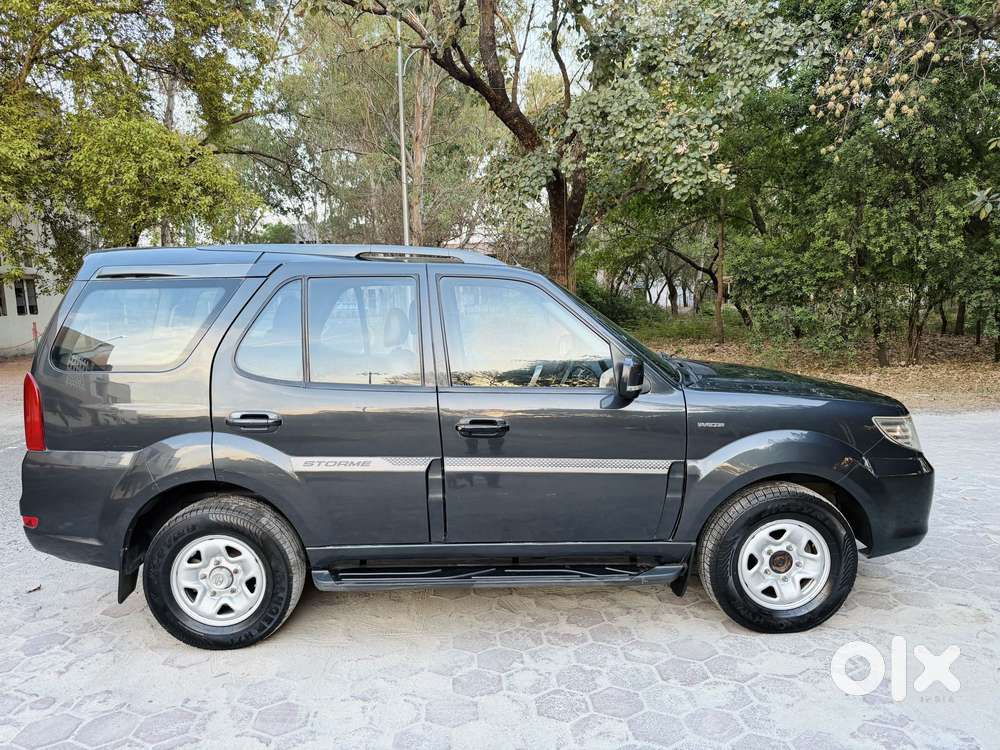 Tata Safari Storme [2015-2019] 2.2 Ex 4x2, 2017, Diesel