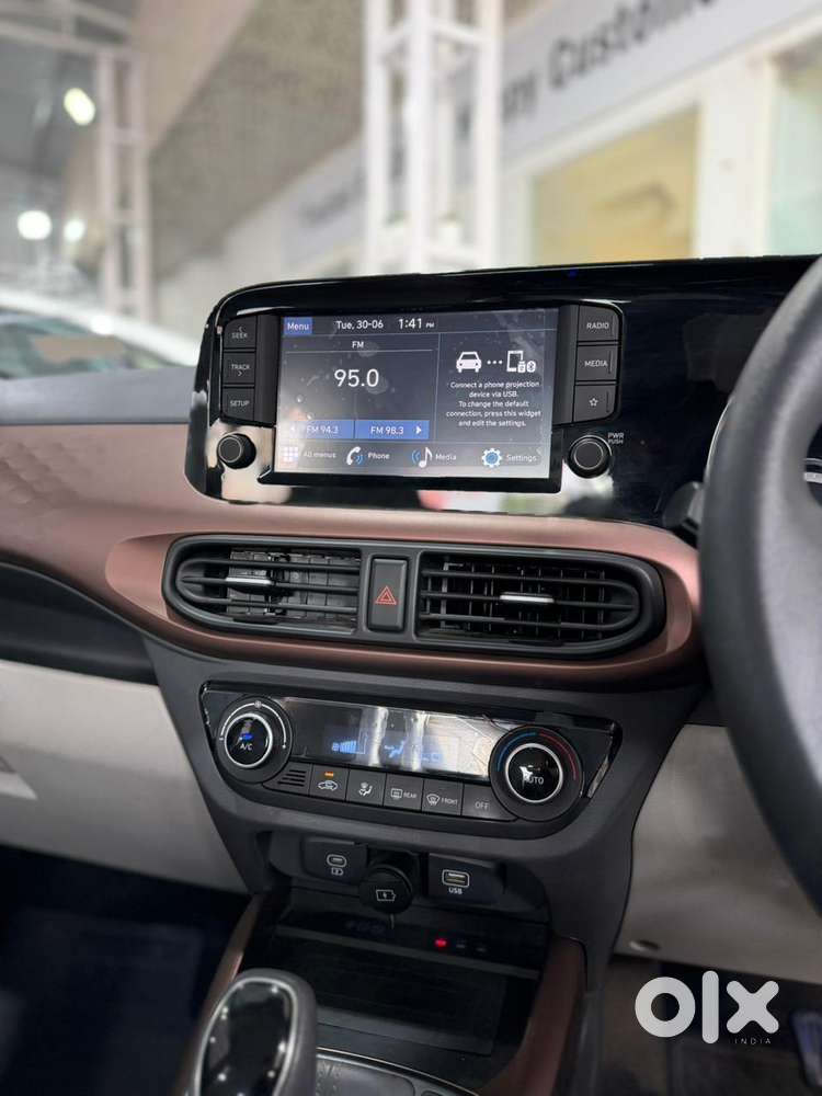 Hyundai Aura Sx 1.2 (o) Petrol, 2024, Petrol