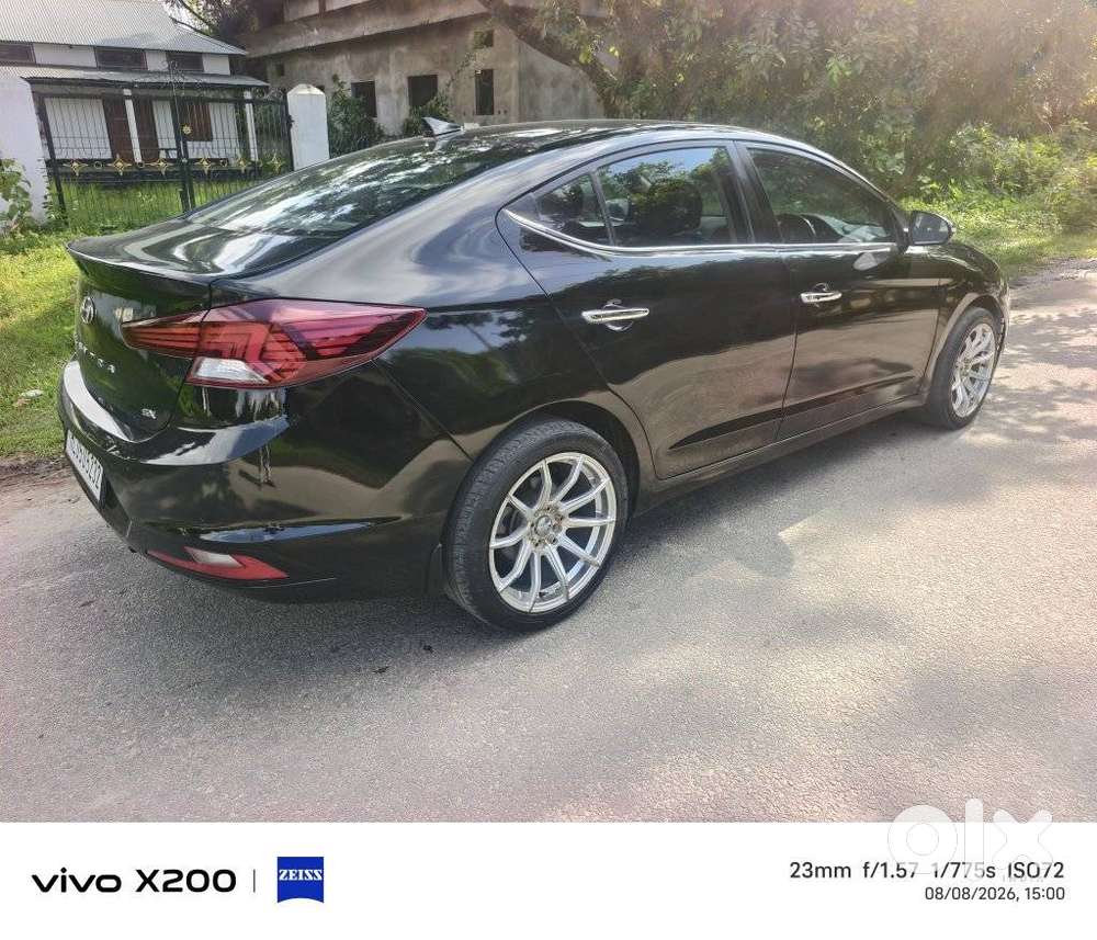 Hyundai Elantra Facelift, 2019, Petrol