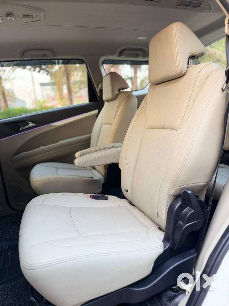 Mahindra Marazzo M8 8str, 2018, Diesel