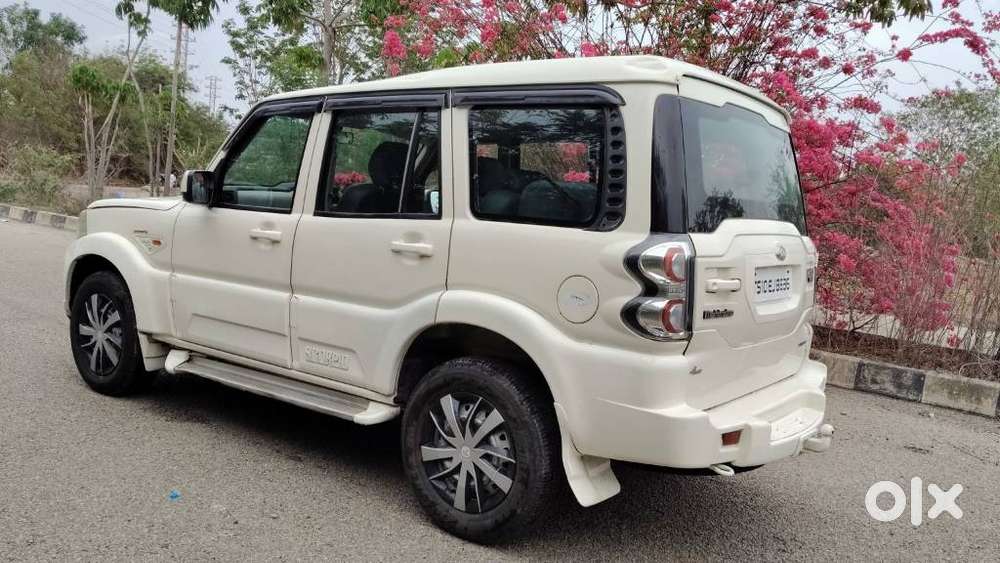 Mahindra Scorpio S4 4wd, 2016, Diesel