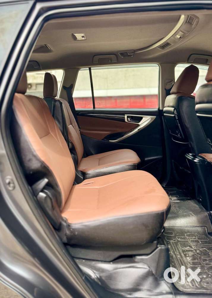 Toyota Innova Crysta 2.4 V 7 Str, 2017, Diesel