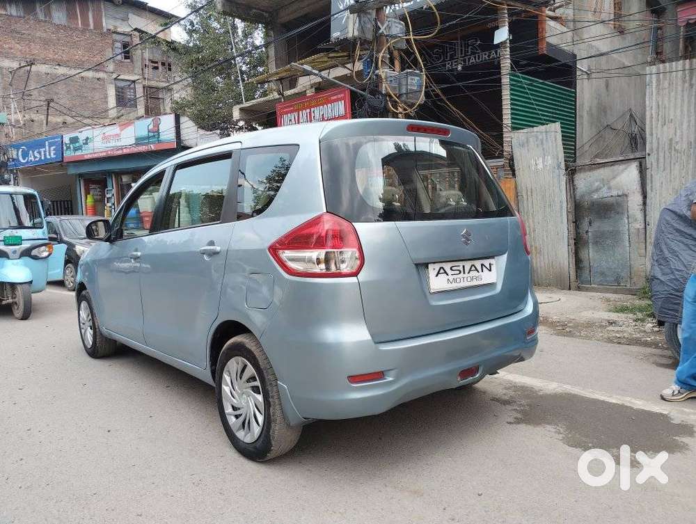 Maruti Suzuki Ertiga Lxi, 2012, Petrol