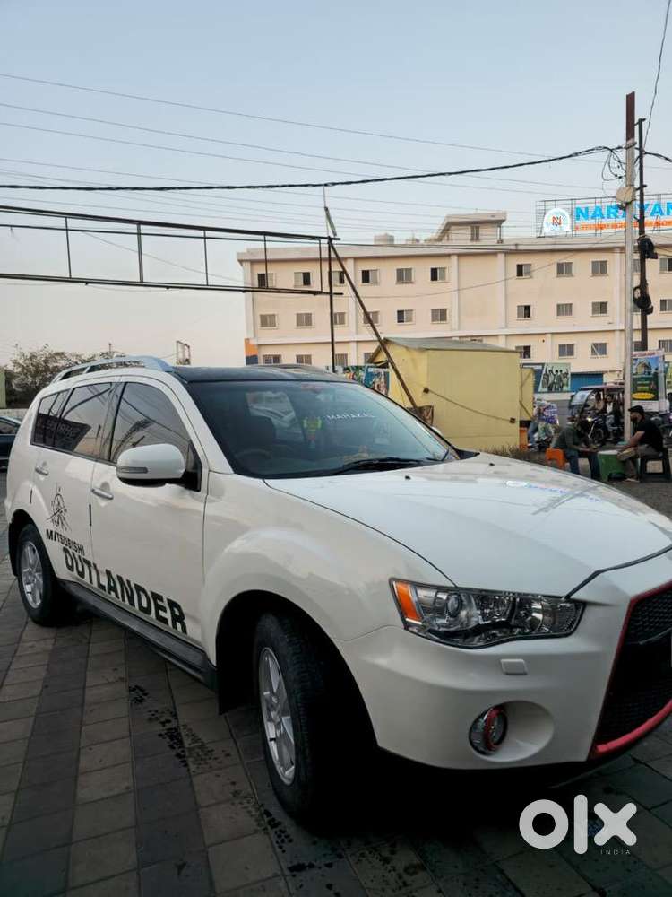 Mitsubishi Outlander 2011 Petrol Well Maintained