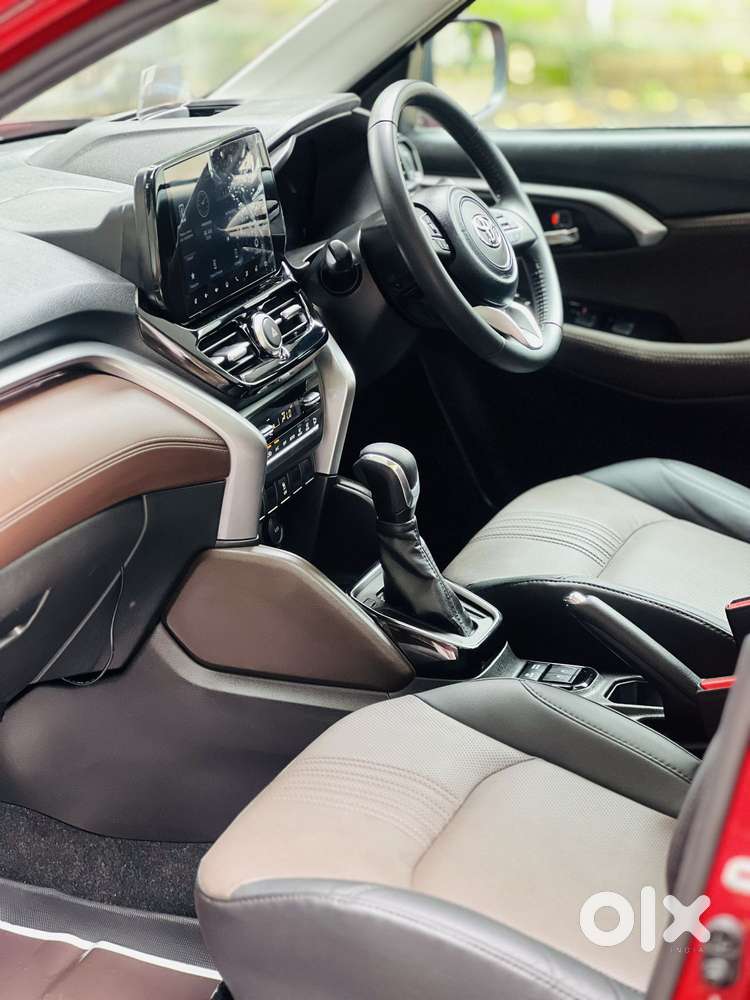 Toyota Urban Cruiser Hyryder 1.5 V Hybrid, 2024, Petrol