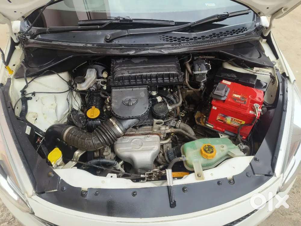 Showroom Condition Car.. Reason New Car Leni Hai