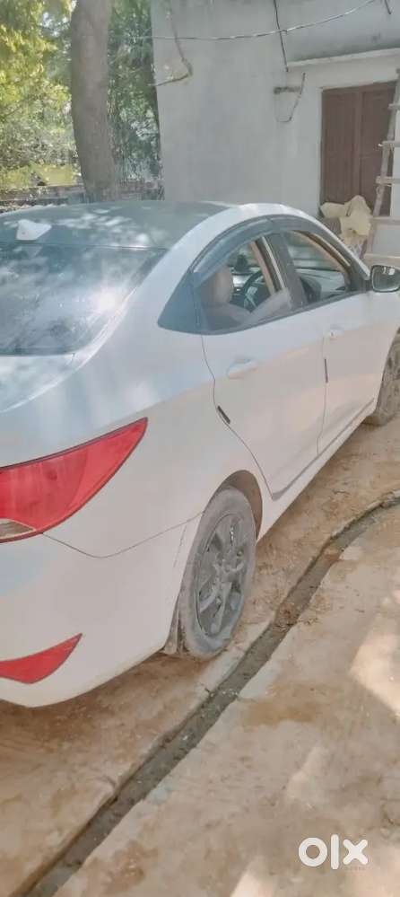 Hyundai Verna 2015 Petrol 126000 Km Driven