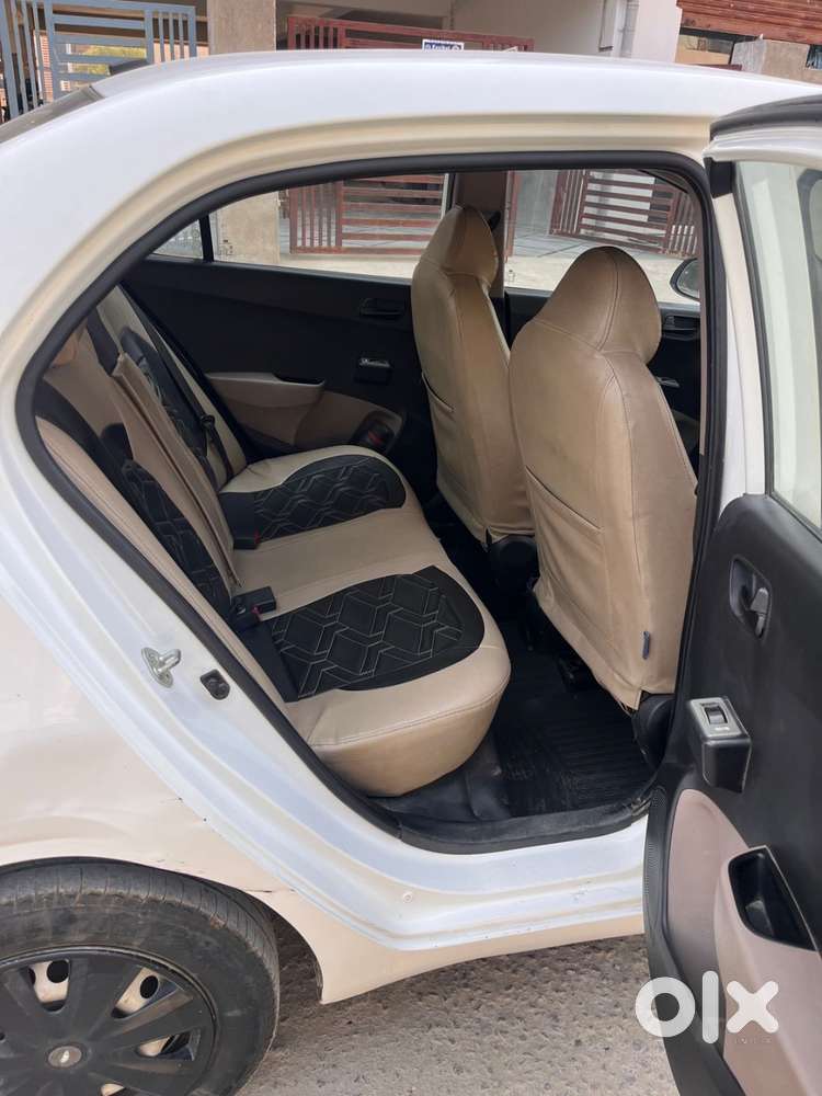 Hyundai Xcent 2018  Yellow Plate  Good Mileage  Immediate Sale