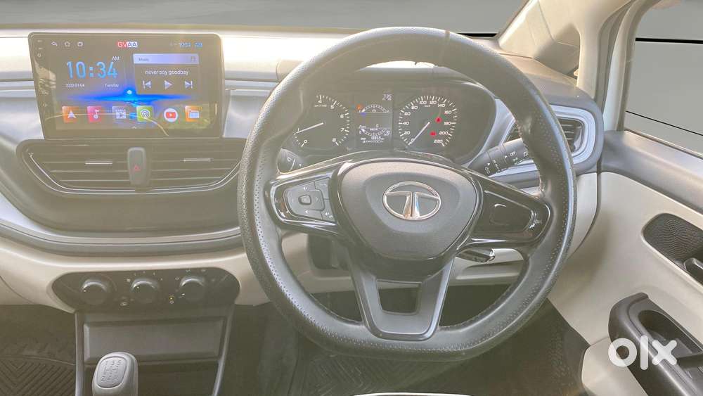 Tata Altroz Xe Petrol, 2022, Petrol