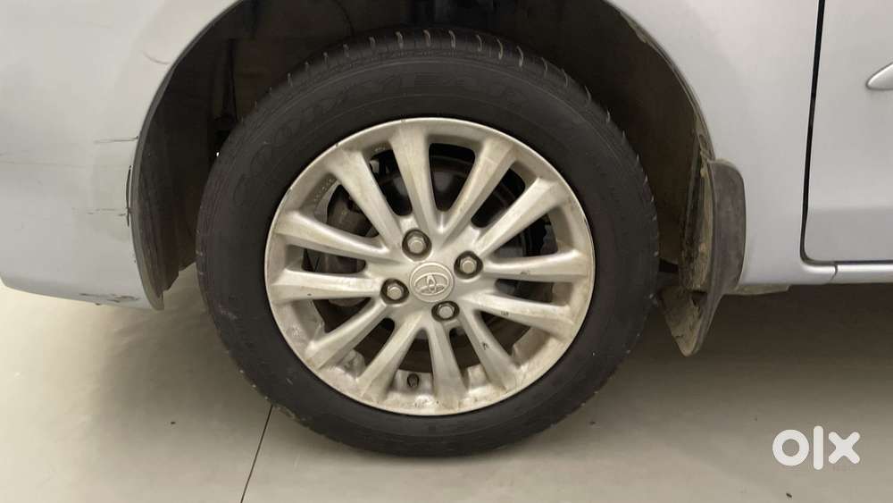 Toyota Etios 1.5 V, 2012, Petrol