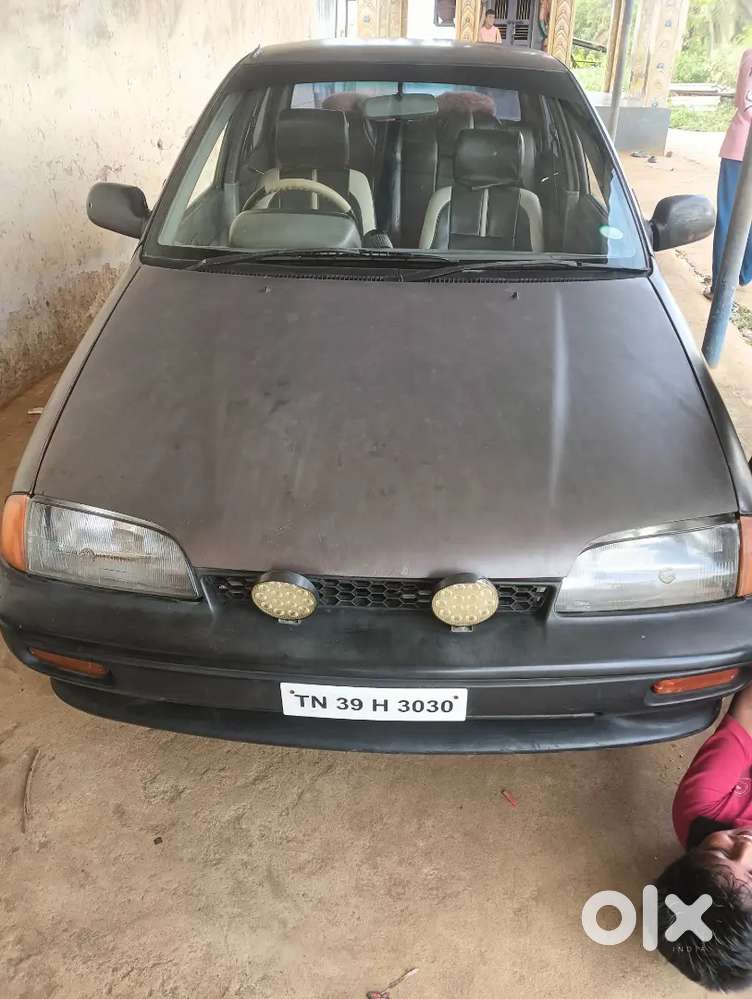 Maruti Suzuki Esteem 1995