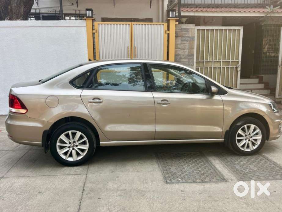 Volkswagen Vento 1.2 Tsi Highline Plus At, 2016, Petrol
