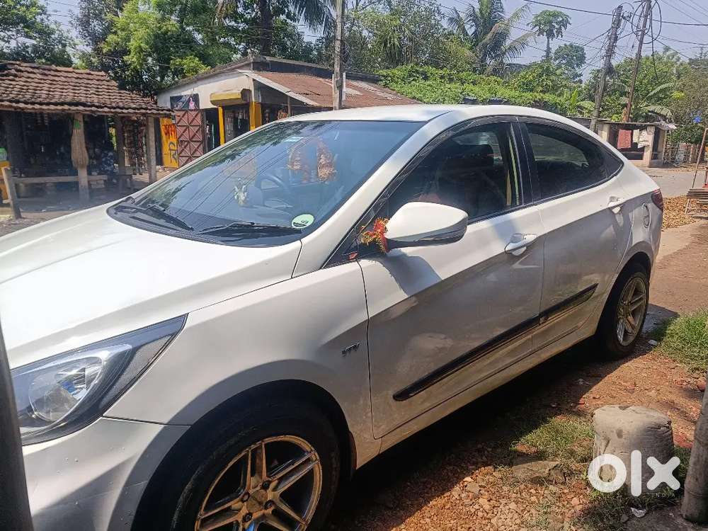 Hyundai Verna 1.6 2012 Manual 60000 Km