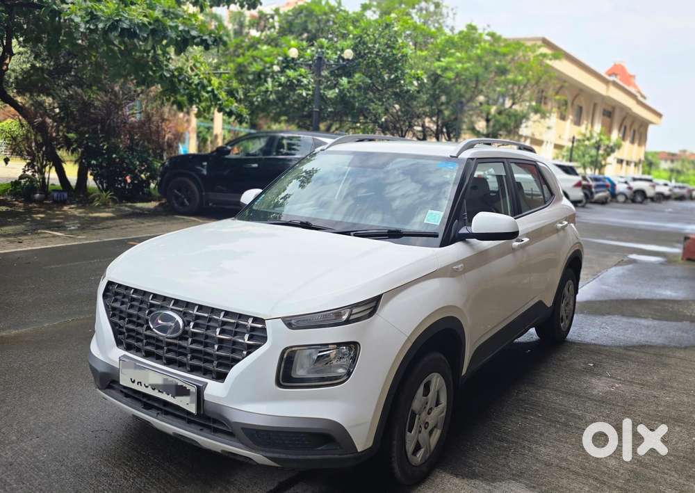 Hyundai Venue 1.2 S Plus, 2022, Petrol