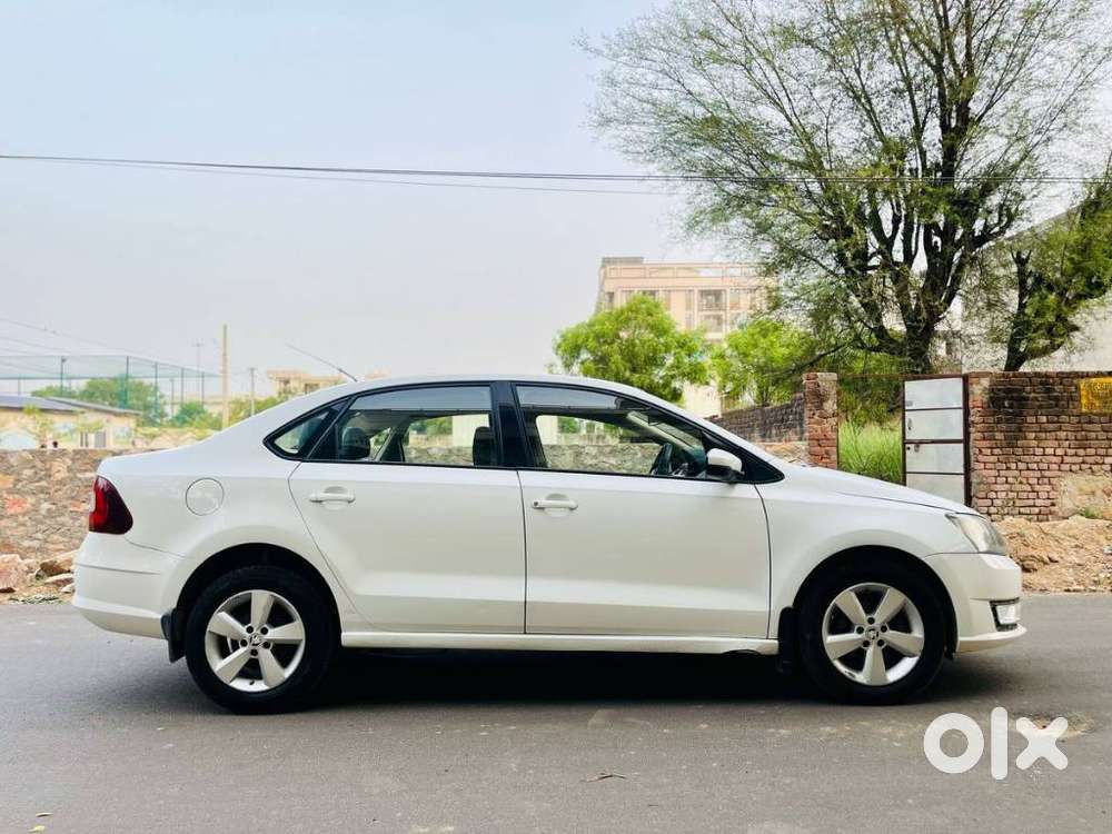 Skoda Rapid Ambition 1.6 Mpi Manual Plus Alloy, 2017, Diesel