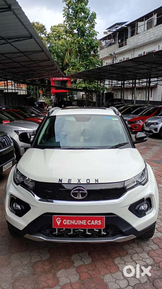 Tata Nexon 1.2 Revotron Xza Plus, 2020, Petrol