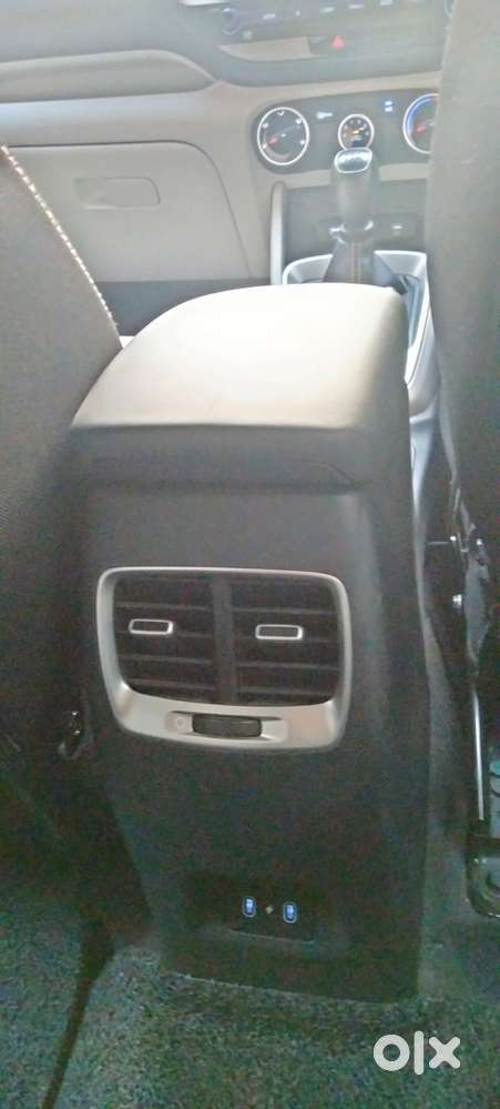 Hyundai Venue 1.2 S Plus, 2023, Petrol