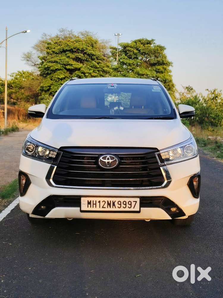 Toyota Innova Crysta 2.4 V, 2016, Diesel