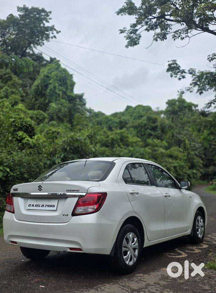 Maruti Suzuki Swift Dzire 1.2 Vxi Bsiv, 2018, Petrol