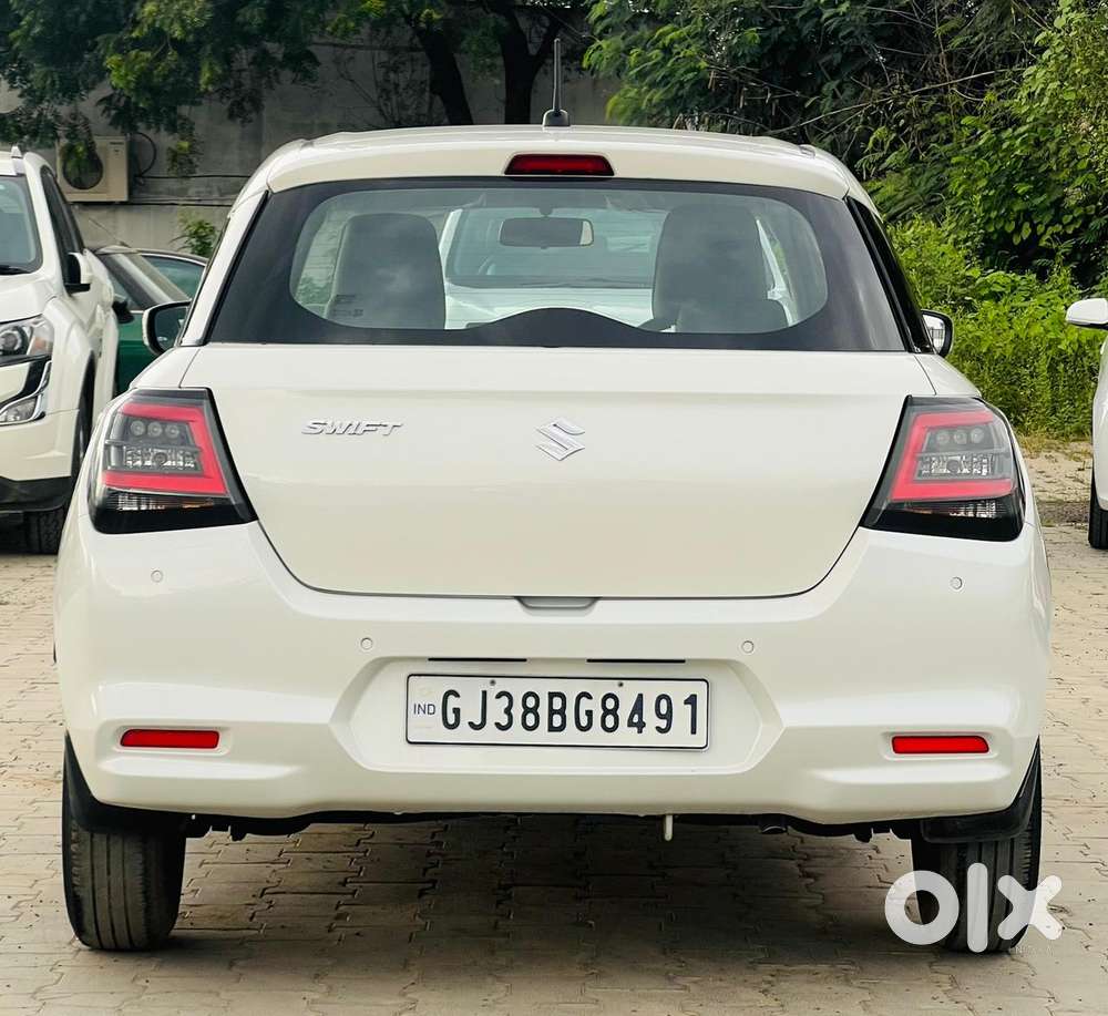 Maruti Suzuki Swift Vxi + Manual, 2024, Petrol
