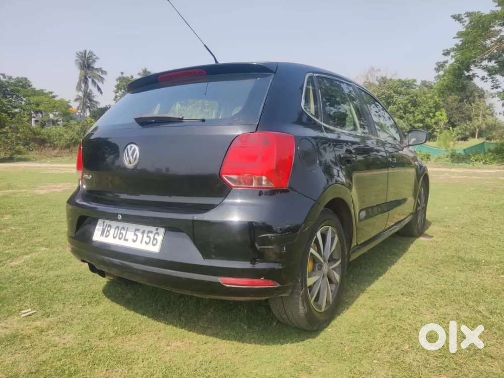 Volkswagen Polo Petrol Highline 1.2l, 2015, Petrol