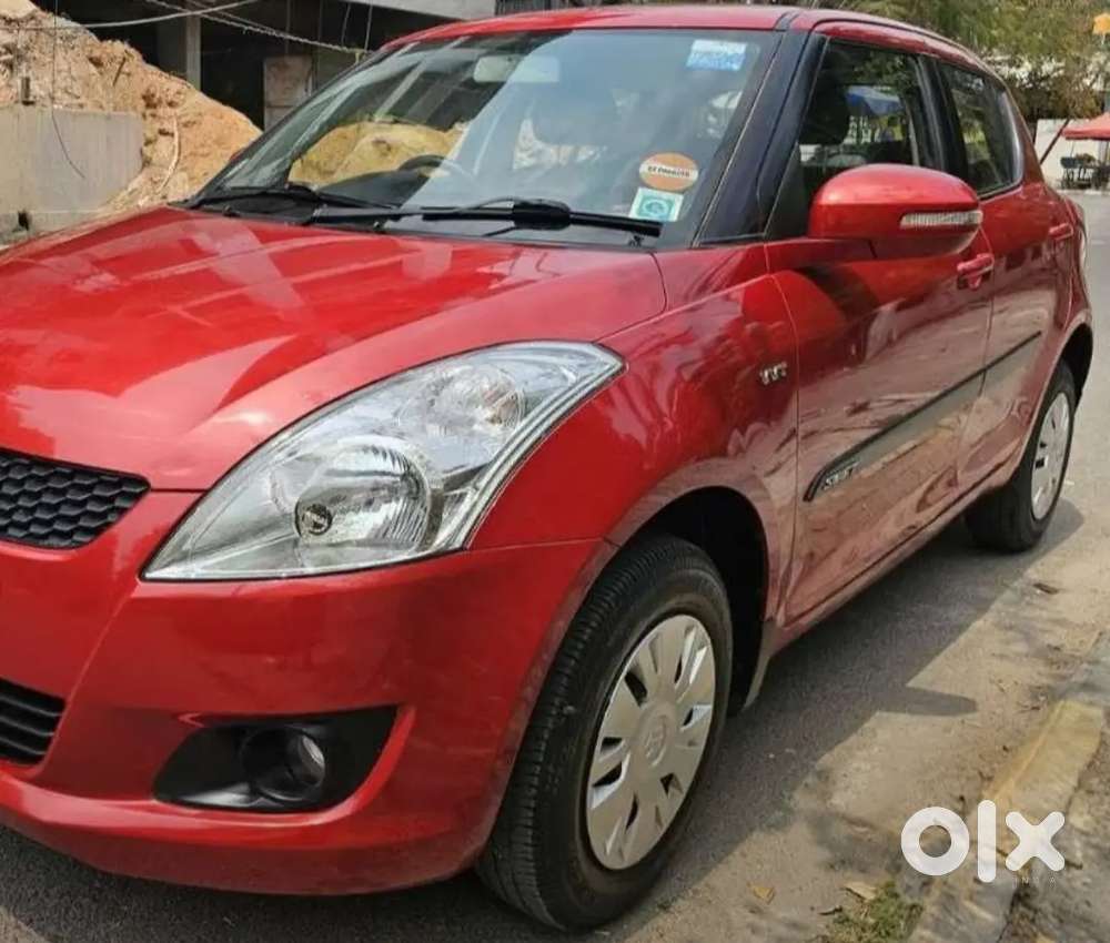 Maruti Suzuki Swift Vxi Petrol Cng Hr26