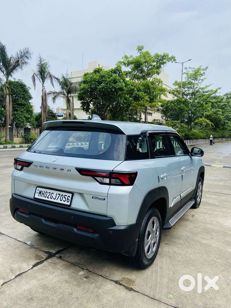 Maruti Suzuki Brezza 1.5 Vxi Smart Hybrid, 2025, Petrol