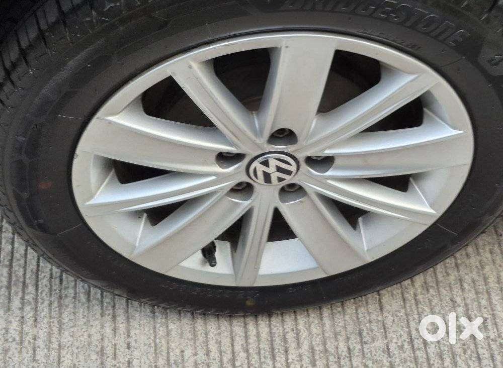Volkswagen Vento 1.2 Tsi Highline At, 2016, Petrol