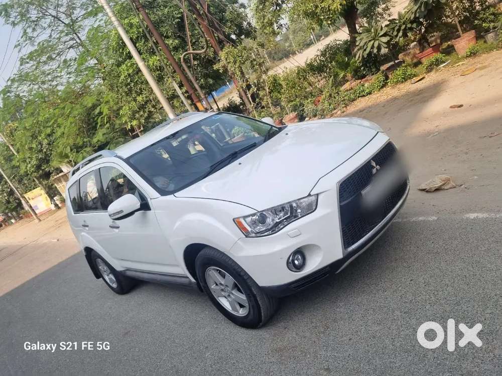 Mitsubishi Outlander 2011 Petrol Automatic