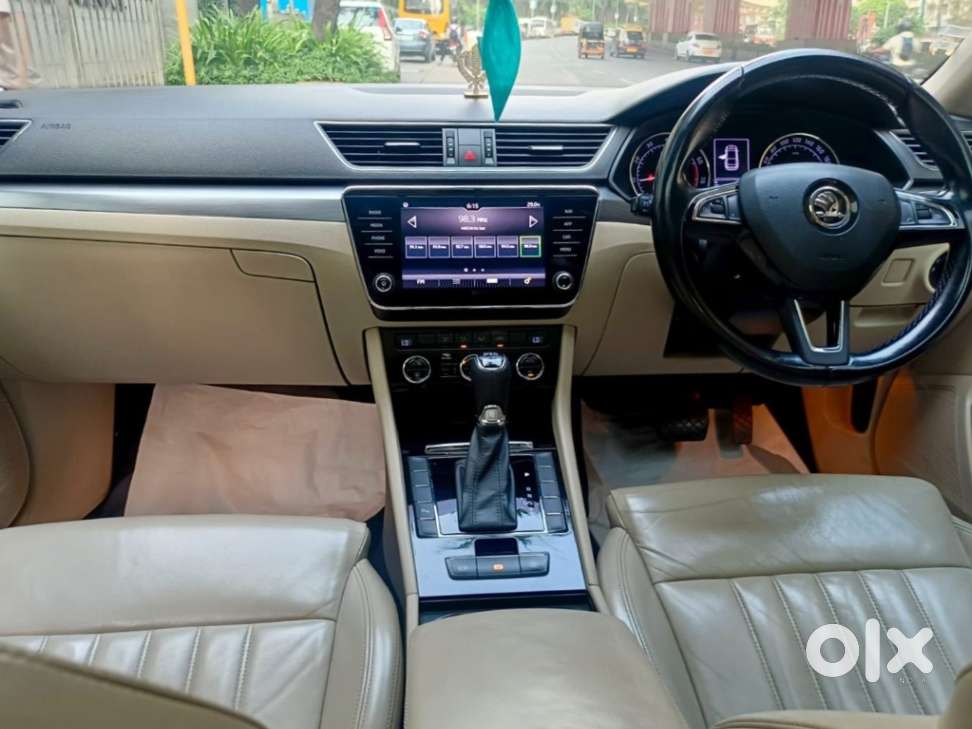 Skoda Superb Style 1.8 Tsi At, 2018, Petrol