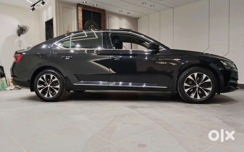 Skoda Superb 2020 Petrol Well Maintained
