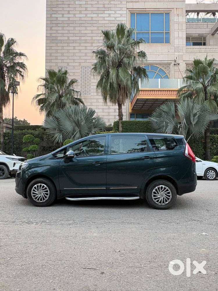 Mahindra Marazzo M4, 2018, Diesel