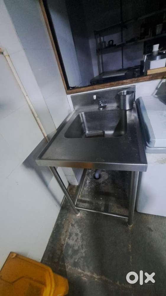 Cloud Kicten Equipments - Urgent sale - Kondapur near Sati Babu Biryan