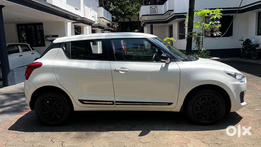 Maruti Suzuki Swift Petrol 2024