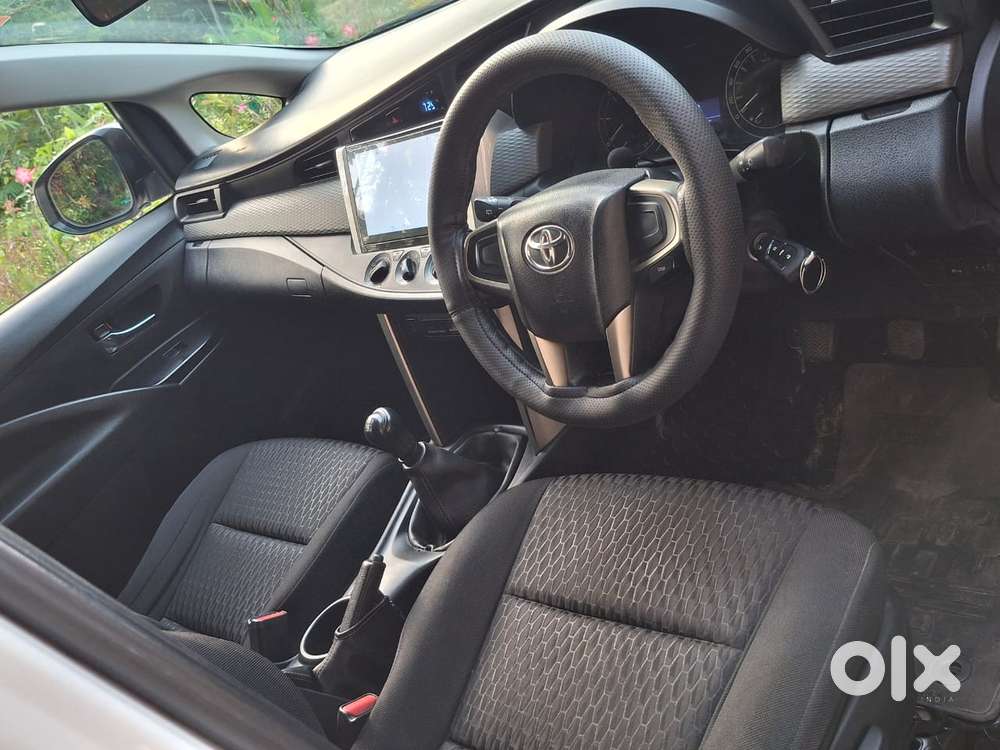 Toyota Innova Crysta 2.4 G Mt, 2017, Diesel