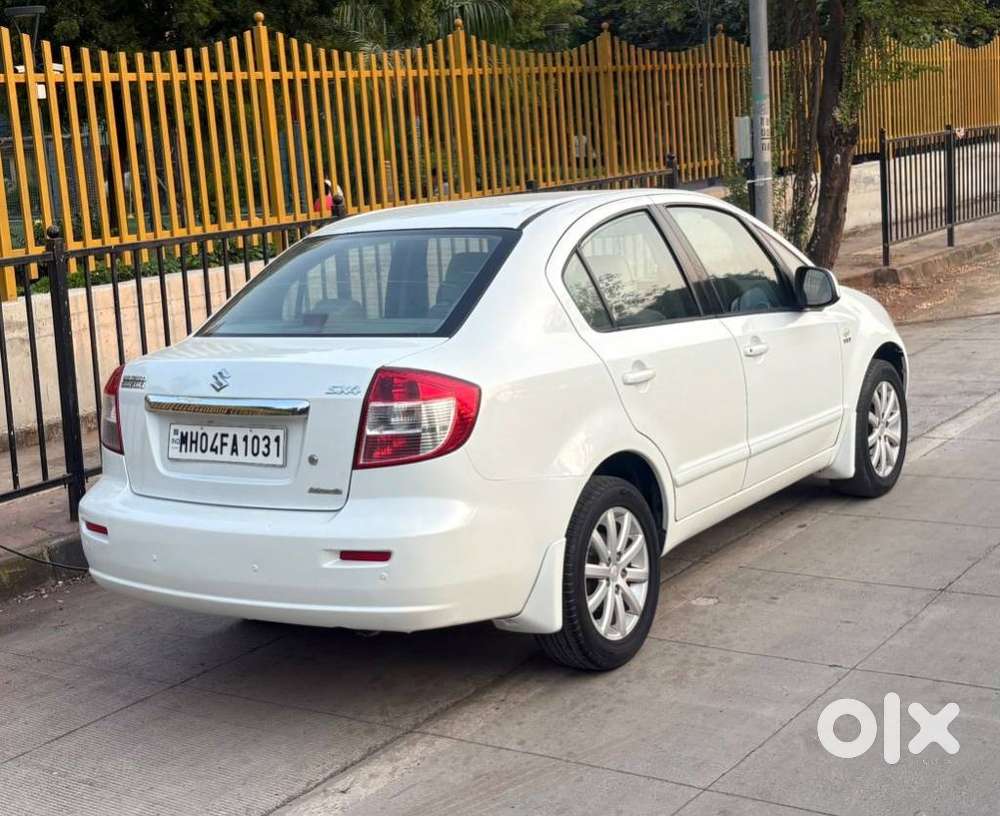 Maruti Suzuki Sx4 Zxi Automatic Bs-iv, 2011, Petrol