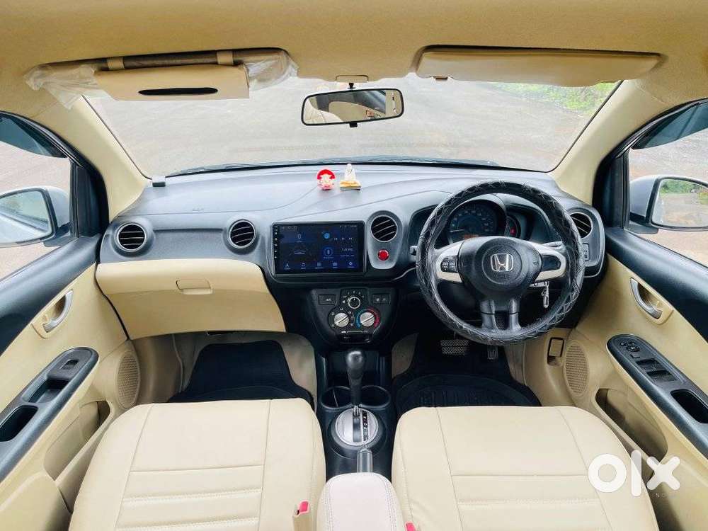 Honda Brio V Automatic, 2016, Petrol