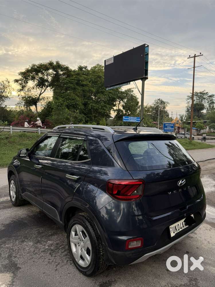 Hyundai Venue S, 2022, Petrol